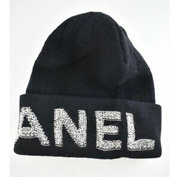 NEW Chanel Letters CC Beanie Logo - Picture 4 of 12